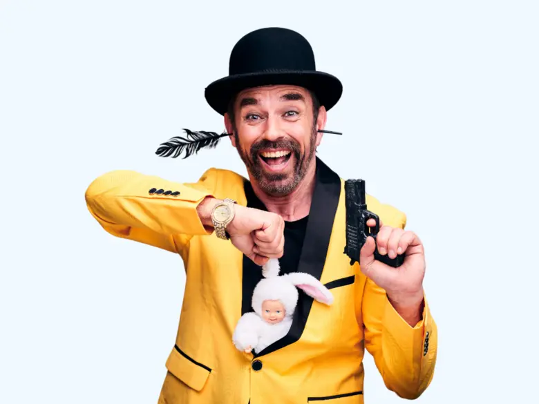 Kizza : Comedy Magic Show